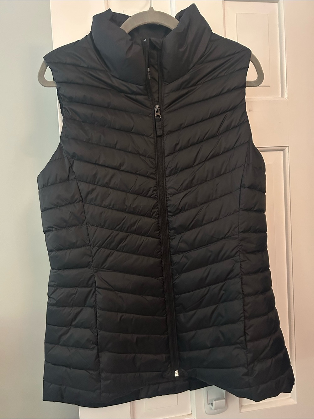 Old Navy Black Quilted Puffer Vest